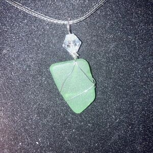 #112 handmade seaglass pendant necklace green